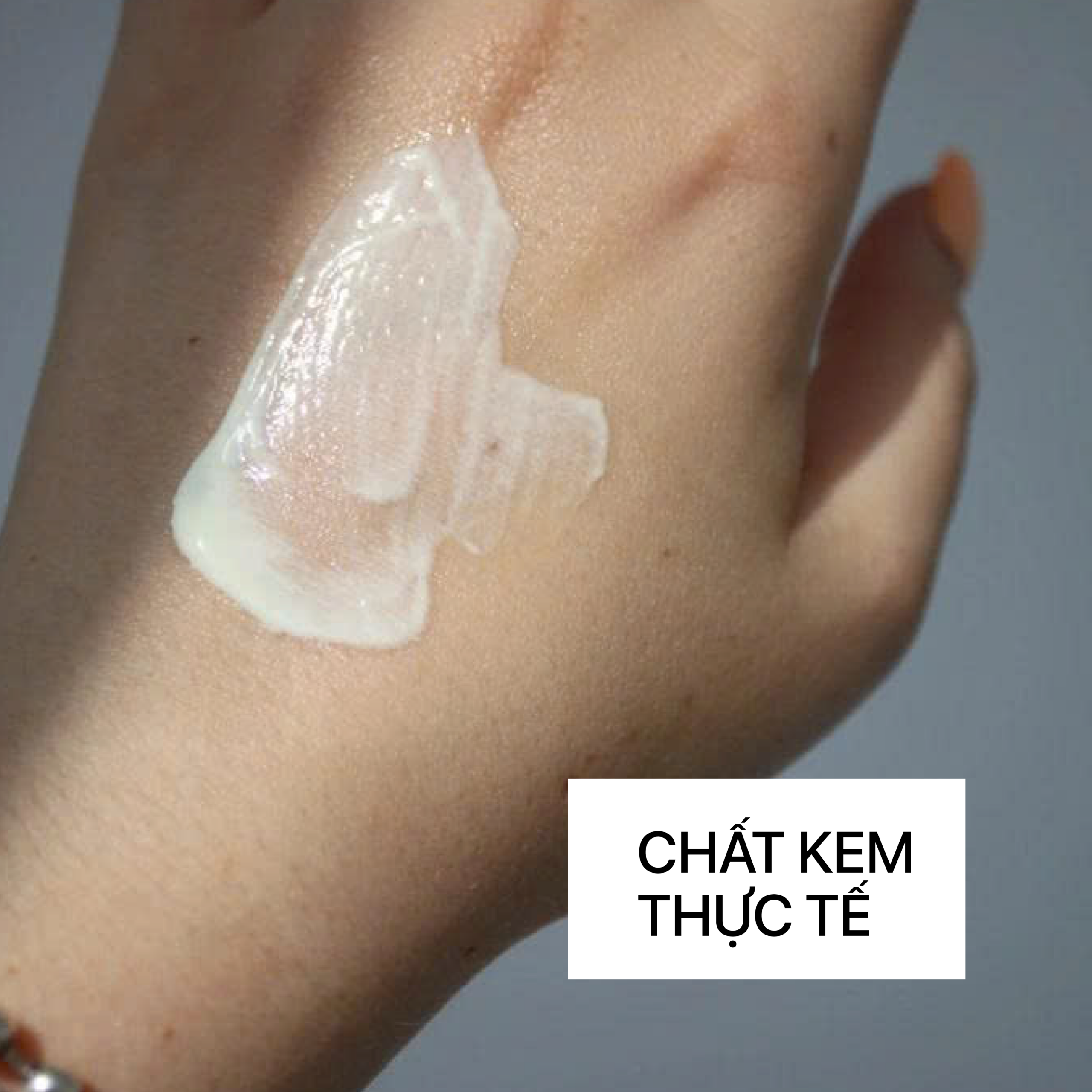 LIGHTWEIGHT SUNSCREEN SPF50+ - Ảnh 4